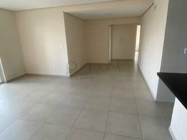 Apartamento para alugar com 190m², 3 quartos e 1 vaga