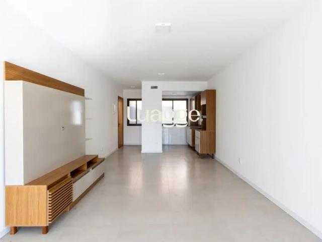 Apartamento para alugar com 1 dormitório, 1 vaga de garagem e 50 m²