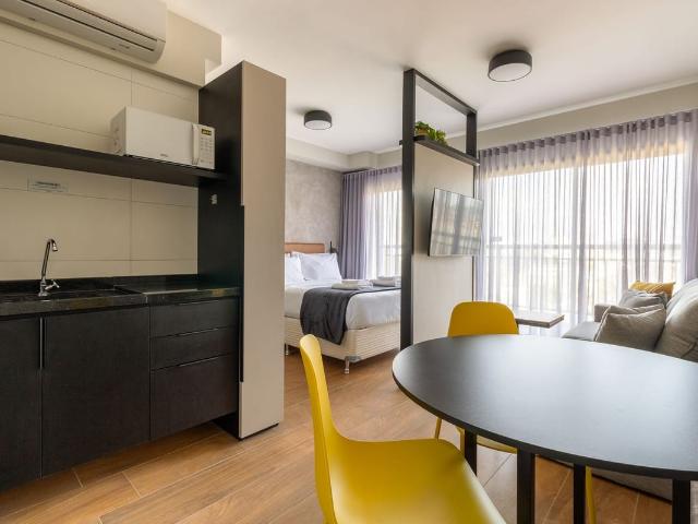 Apartamento para alugar com 1 quarto e 24 m² por R$ 3.944/mês