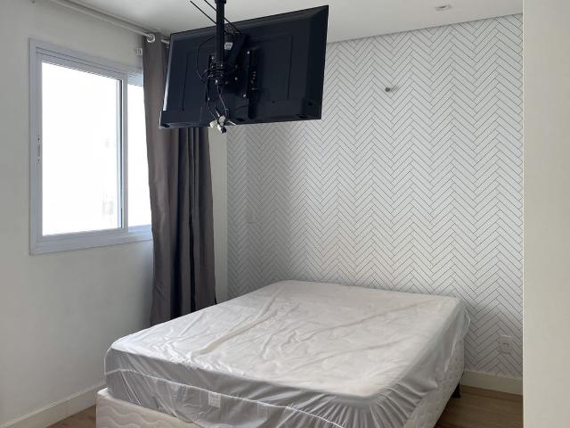 Apartamento para alugar com 1 quarto e 32 m² por R$ 1.453/mês