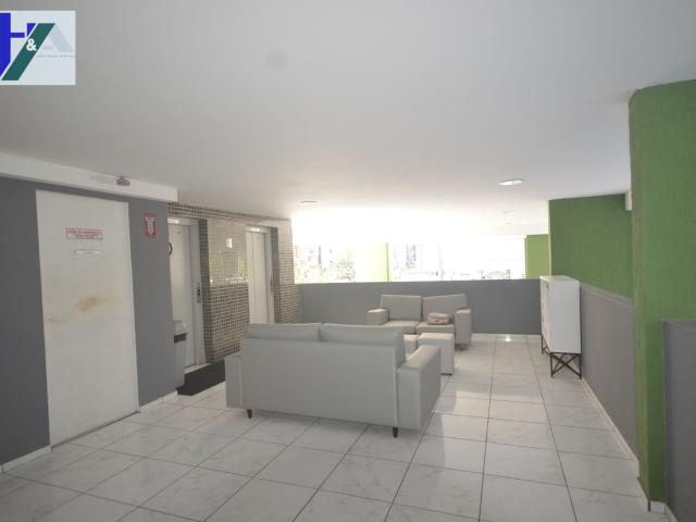 Apartamento para alugar com 1 quarto e 32 m² por R$ 2.300/mês