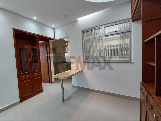 Apartamento para alugar com 1 quarto e 35 m² por R$ 1.800/mês