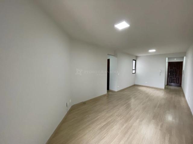 Apartamento para alugar com 1 Suíte + 2 Quartos em Zona 04, Maringá PR