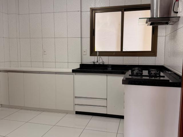 Apartamento para alugar com 1 Suíte + 3 Quartos em Centro, Cascavel PR