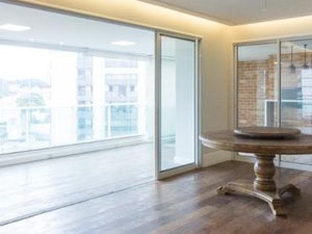 Apartamento para alugar com 205m², 3 quartos e 4 vagas