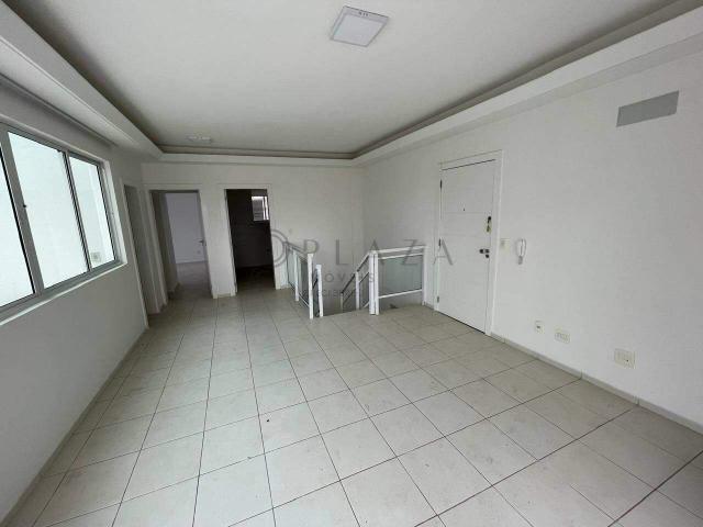 Apartamento para alugar com 205m², 3 quartos e 1 vaga