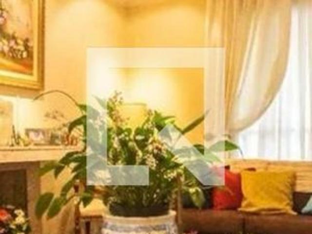 Apartamento para alugar com 206m², 4 quartos e 3 vagas