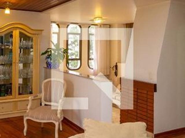 Apartamento para alugar com 238m², 4 quartos e 4 vagas