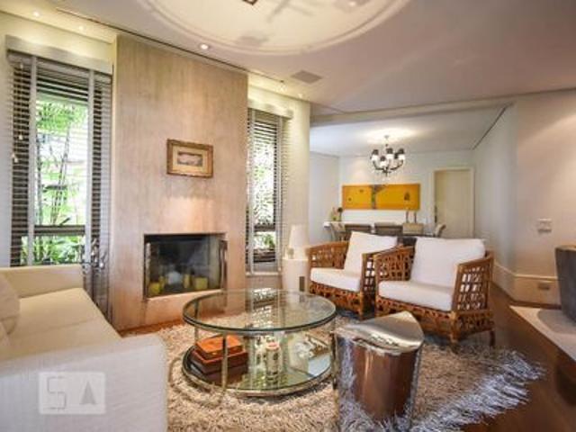 Apartamento para alugar com 0m², 0 quarto e sem vaga