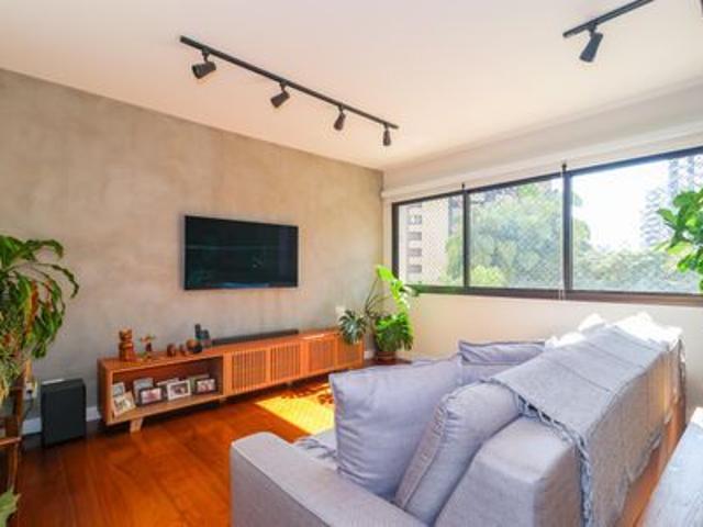Apartamento para alugar com 240m², 4 quartos e 4 vagas