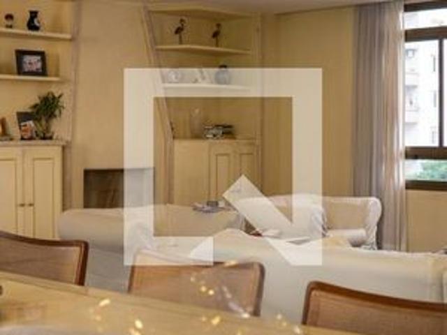 Apartamento para alugar com 241m², 5 quartos e 4 vagas