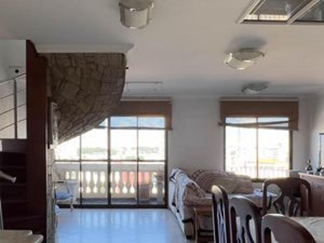 Apartamento para alugar com 252m², 4 quartos e 3 vagas