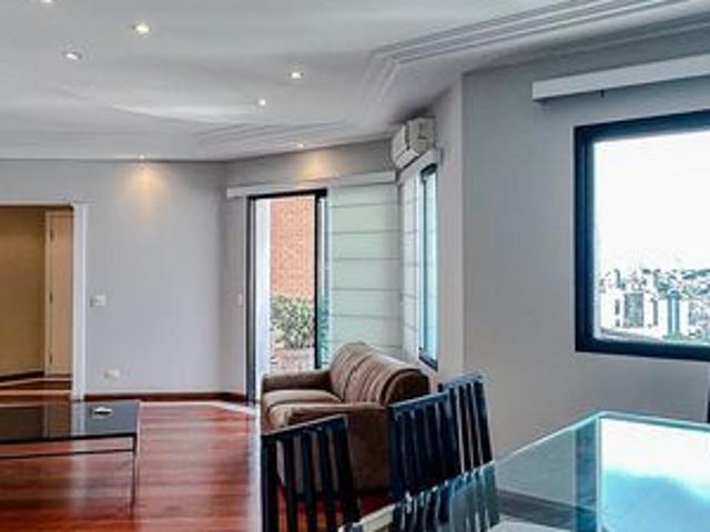 Apartamento para alugar com 280m², 3 quartos e 3 vagas