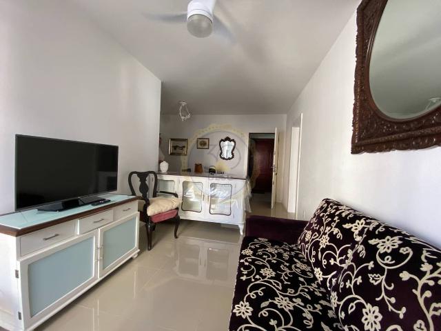 Apartamento para alugar com 2 quartos e 102 m² por R$ 3.600/mês