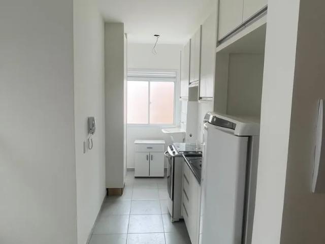 Apartamento para alugar com 2 quartos e 48 m² por R$ 1.600/mês