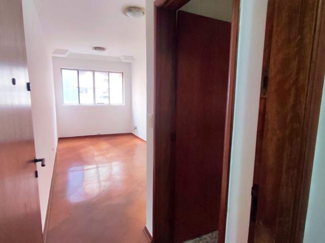 Apartamento para alugar com 2 quartos e 49 m² por R$ 1.790/mês