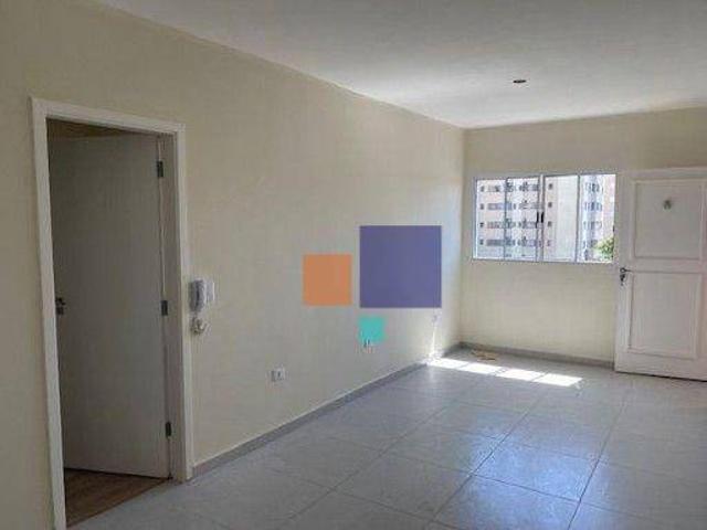 Apartamento para alugar com 2 quartos e 51 m² por R$ 2.200/mês