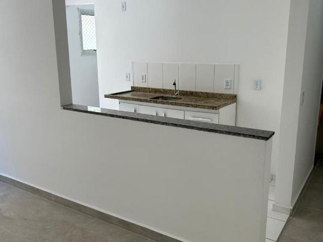 Apartamento para alugar com 2 quartos e 54 m² por R$ 1.800/mês