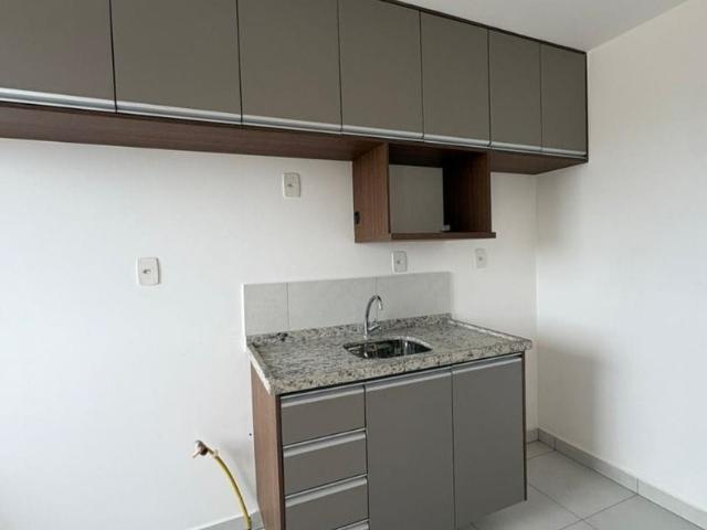 Apartamento para alugar com 2 quartos e 54 m² por R$ 2.000/mês