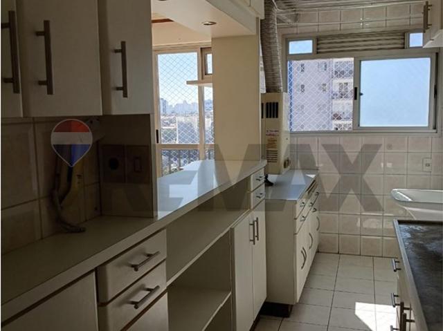 Apartamento para alugar com 2 quartos e 59 m² por R$ 2.600/mês