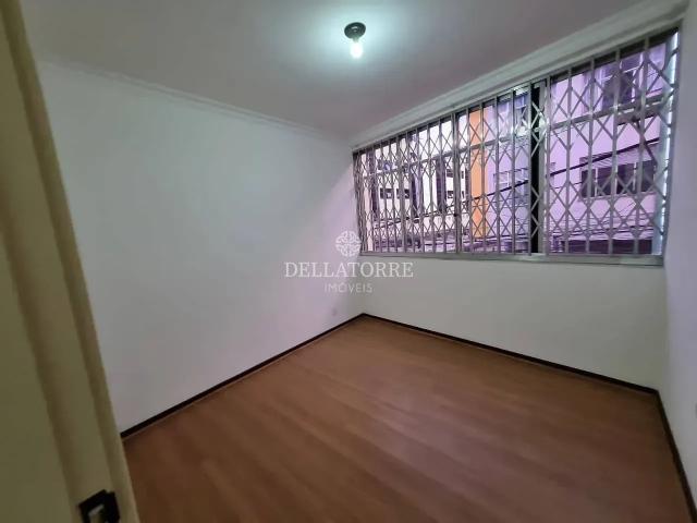 Apartamento para alugar com 2 quartos e 60 m² por R$ 1.900/mês