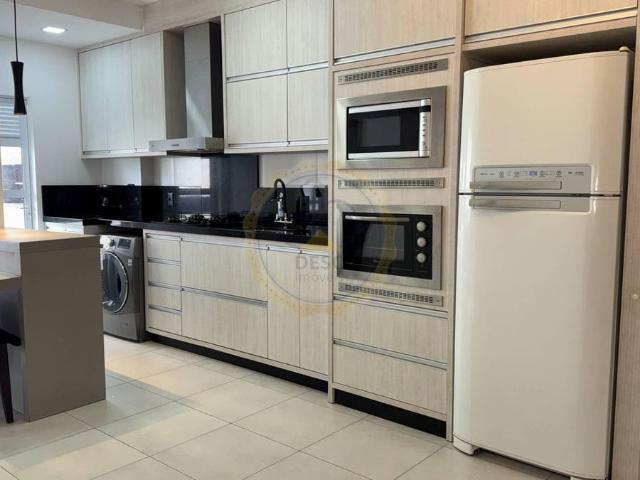 Apartamento para alugar com 2 quartos e 63 m² por R$ 3.200/mês