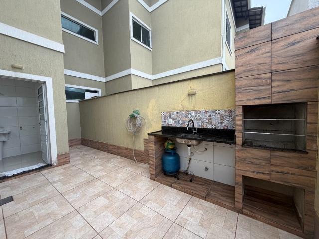Apartamento para alugar com 2 quartos e 70 m² por R$ 2.500/mês