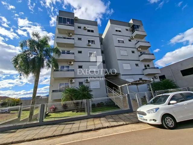 Apartamento para alugar com 2 quartos e 94 m² por R$ 2.250/mês
