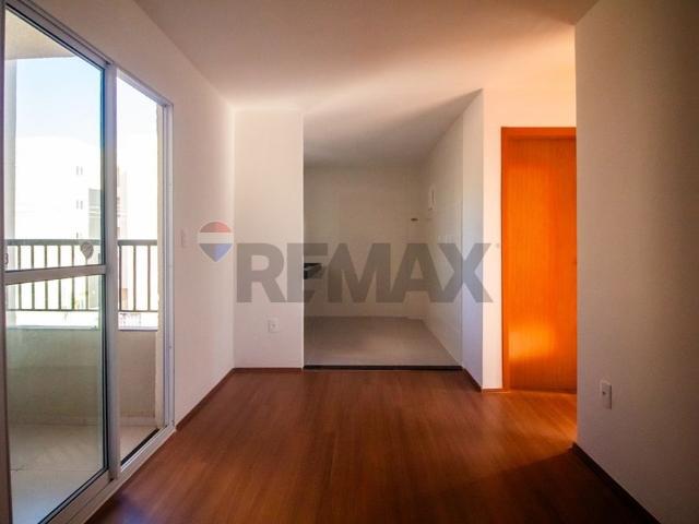 Apartamento para Alugar com 2 Quartos e Churrasqueira na Varanda no Bairro Feitoria