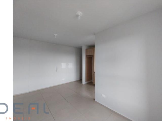 Apartamento para alugar com 2 Quartos em Zona 06, Maringá PR