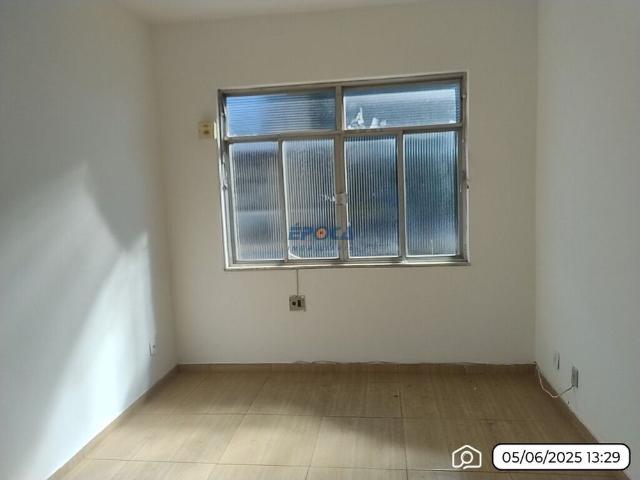 Apartamento para Alugar com 2 quartos, 1 banheiro, 1 vaga e 82m²
