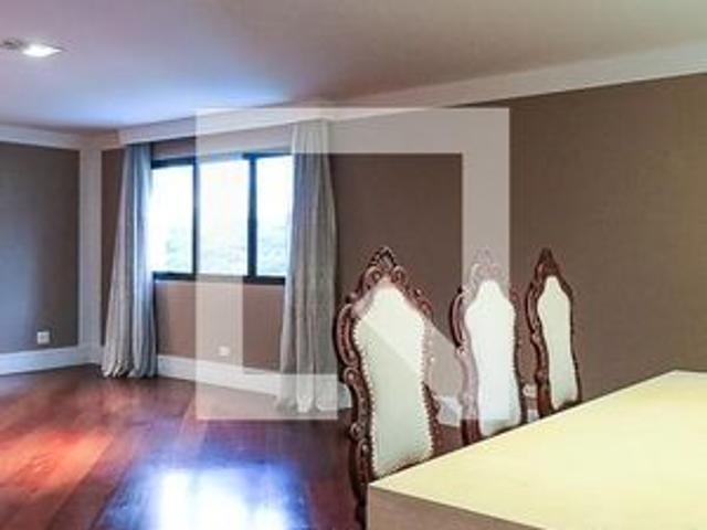 Apartamento para alugar com 320m², 4 quartos e 4 vagas