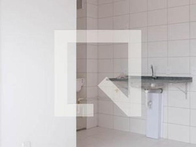 Apartamento para alugar com 36m², 2 quartos e sem vaga