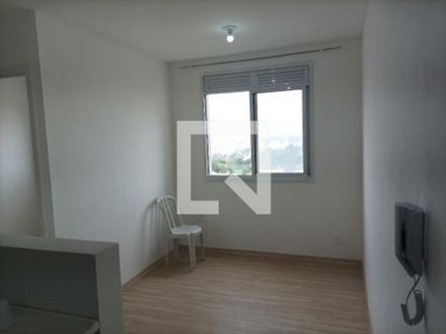 Apartamento para alugar com 37m², 2 quartos e sem vaga
