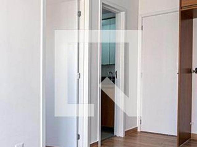 Apartamento para alugar com 37m², 2 quartos e sem vaga