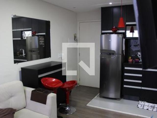 Apartamento para alugar com 37m², 2 quartos e 1 vaga
