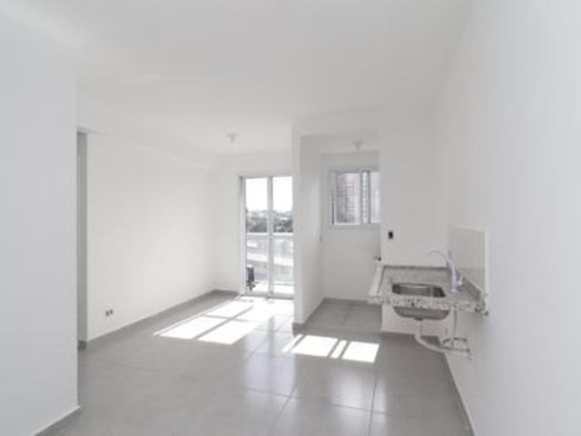 Apartamento para alugar com 37m², 2 quartos e 1 vaga