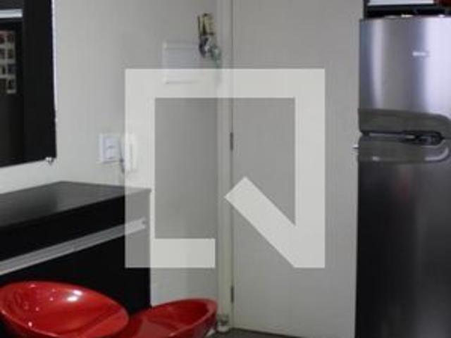 Apartamento para alugar com 37m², 2 quartos e 1 vaga