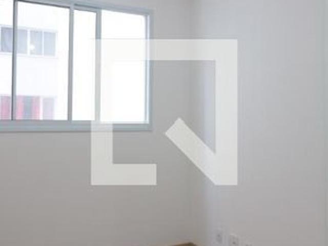 Apartamento para alugar com 38m², 2 quartos e sem vaga