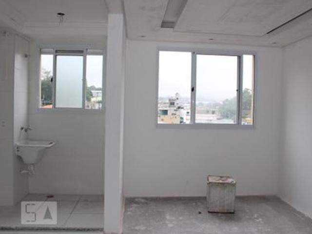 Apartamento para alugar com 42m², 2 quartos e sem vaga
