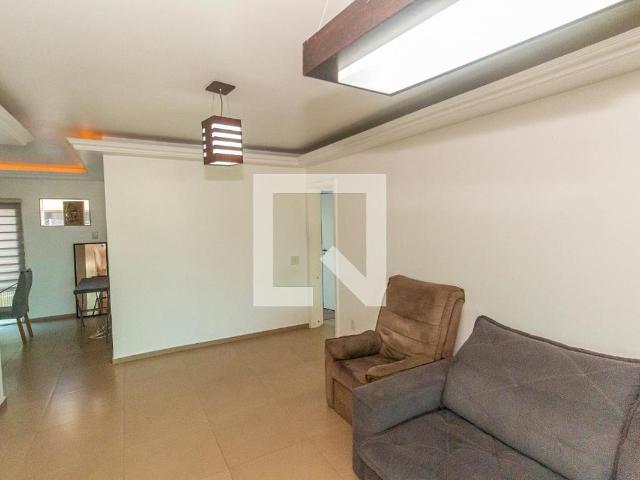 Apartamento para alugar com 450m², 4 quartos e 2 vagas