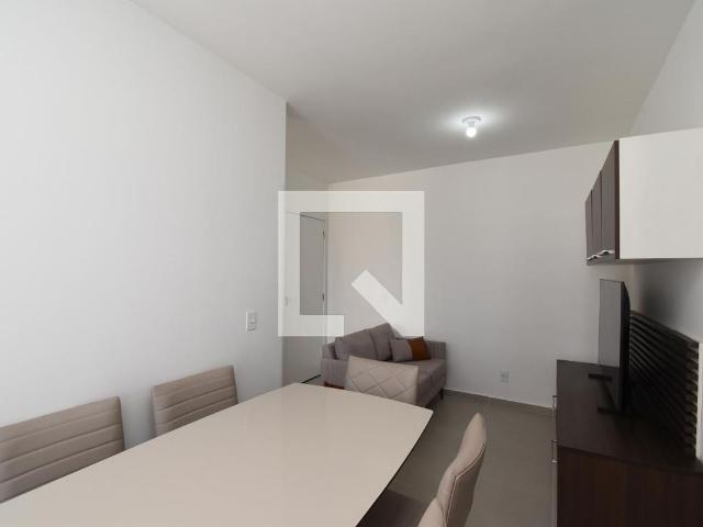 Apartamento para alugar com 59m², 2 quartos e 1 vaga