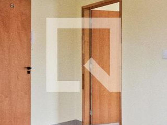 Apartamento para alugar com 65m², 2 quartos e sem vaga