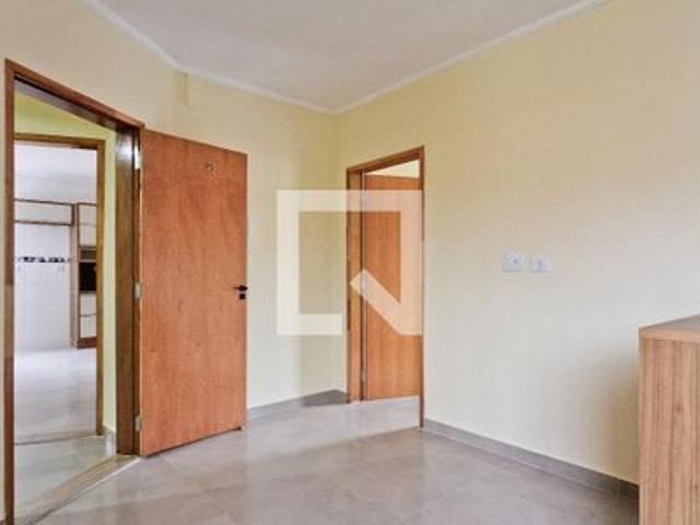 Apartamento para alugar com 65m², 2 quartos e sem vaga
