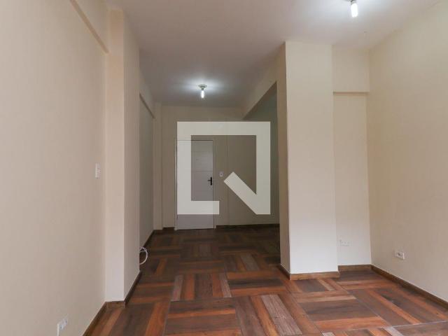 Apartamento para alugar com 70m², 2 quartos e sem vaga