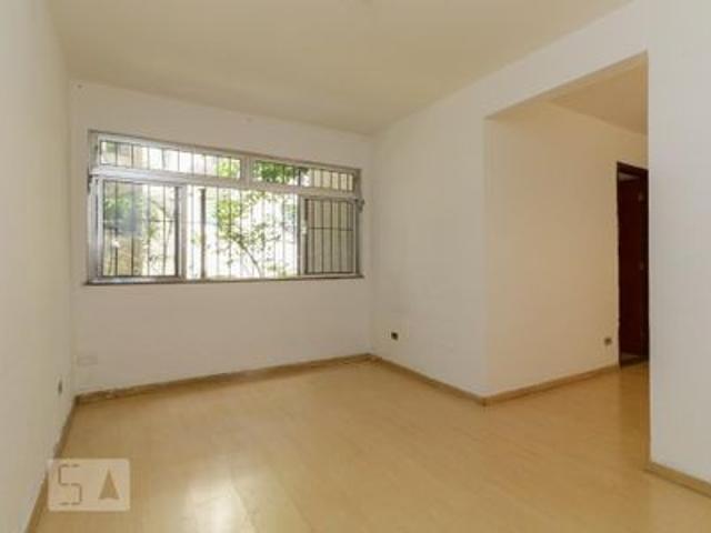 Apartamento para alugar com 71m², 3 quartos e sem vaga