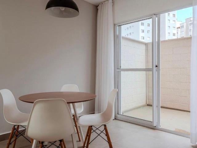 Apartamento para alugar com 78m², 2 quartos e sem vaga