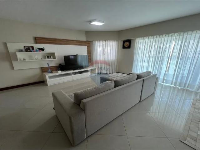 Apartamento Para Alugar Em Barra Da Tijuca de 218.00 m² Com 4 Quartos, 4 Suites E 3 Garagens