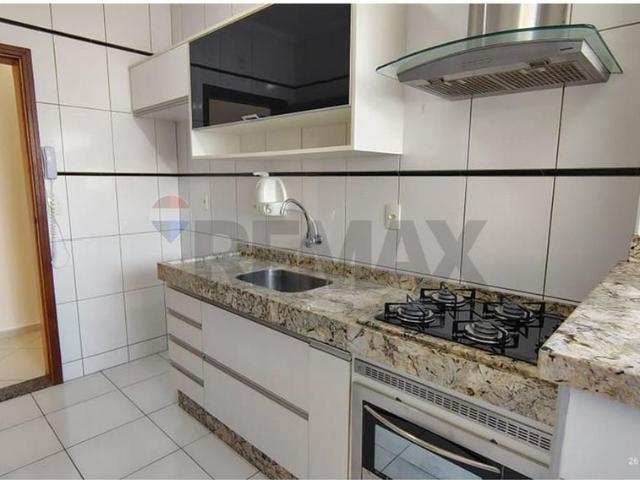 Apartamento Para Alugar Em Centro de 78.00 m² Com 3 Quartos E 1 Suite