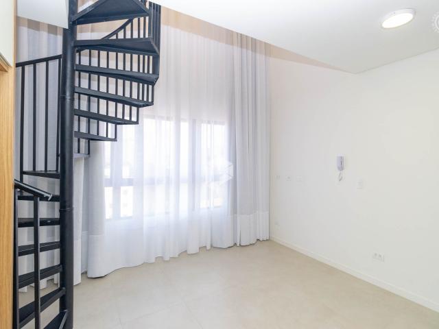 Apartamento para Alugar em Curitiba no bairro Água Verde
